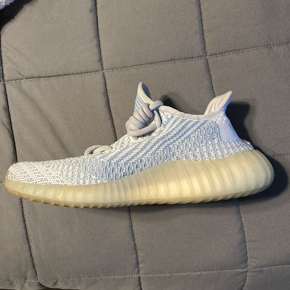 Yeezy Boost 350 V2 ‘Cloud White Non-Reflective’ - Picture 3 of 6